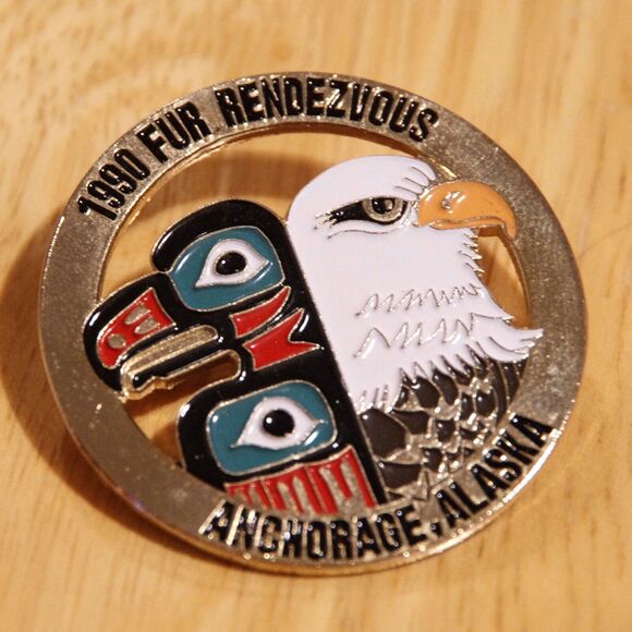 Jewelry - 1990 Fur Rendezvous Rondy Large Commemorative Pin Anchorage Alaska Eagle Totem